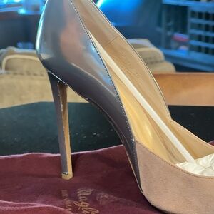 Bruno Magali sz 37 bend new with dust bag.